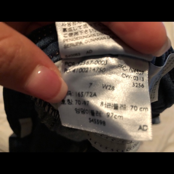 Levi shorts - Picture 3 of 3